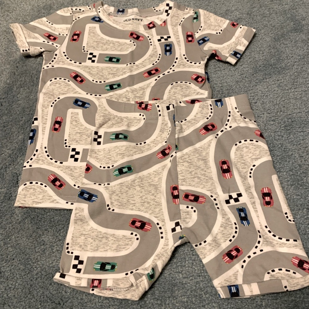 Old Navy race car shorts pajama set - size 5T